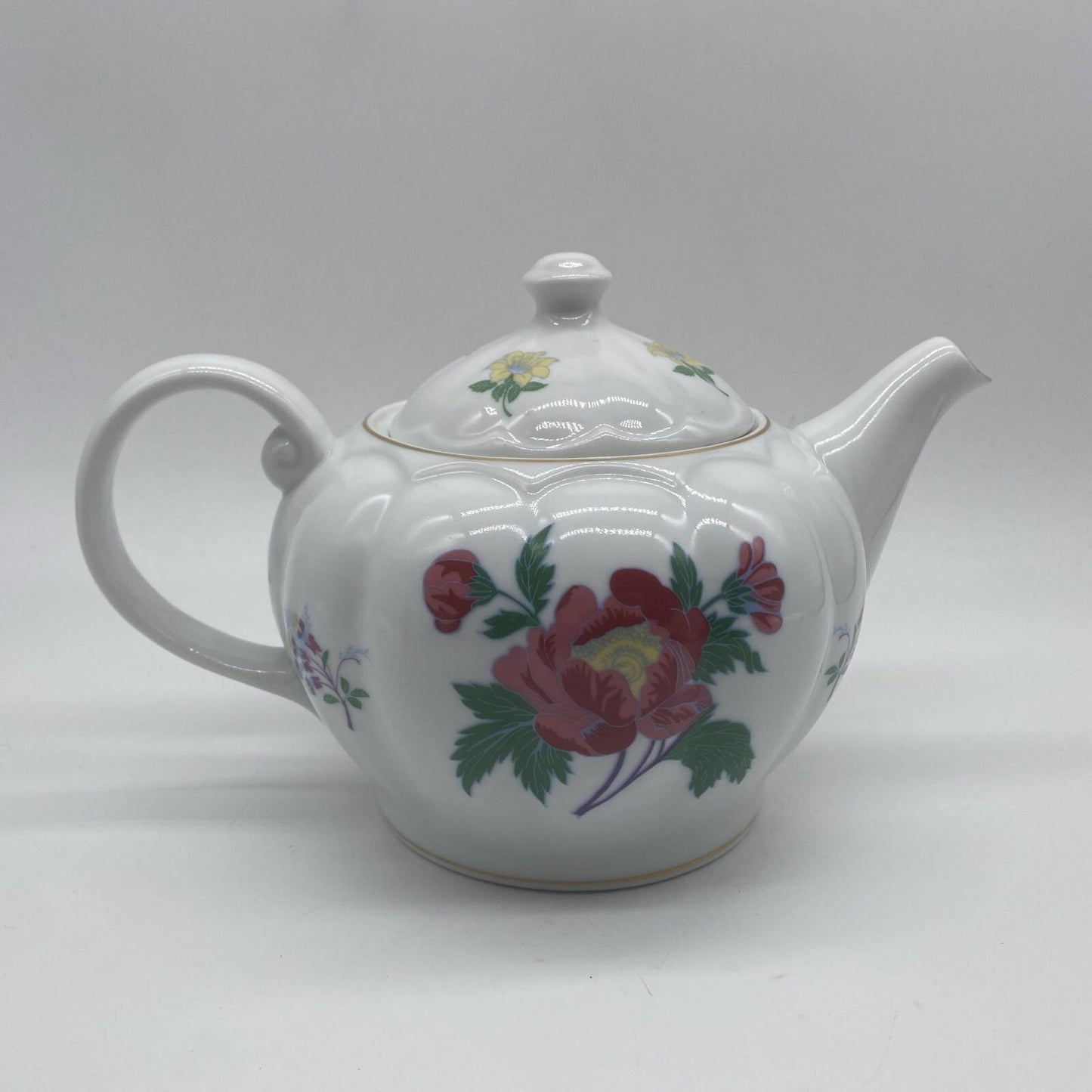 Laura Ashley Parfums Porcelain Floral Teapot And 2 Cups