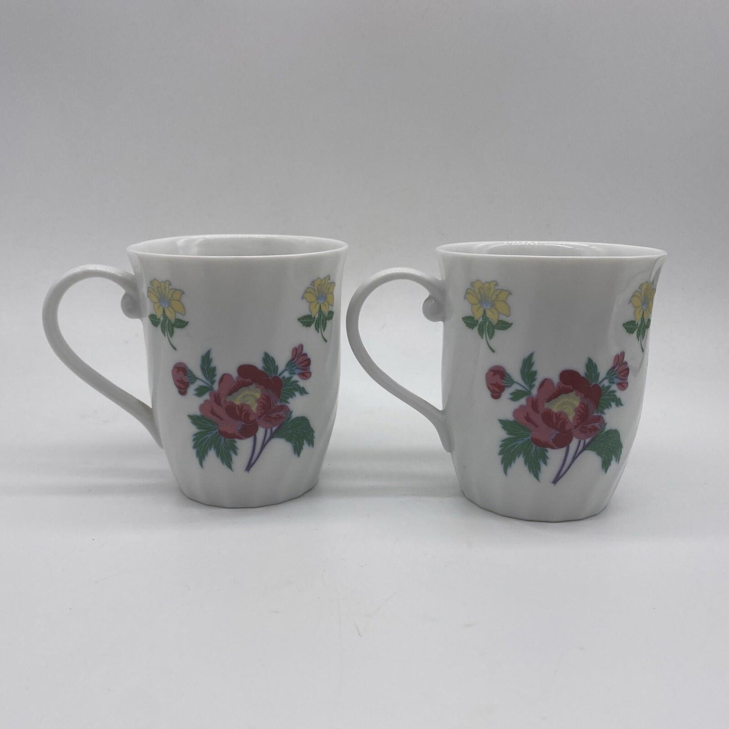 Laura Ashley Parfums Porcelain Floral Teapot And 2 Cups
